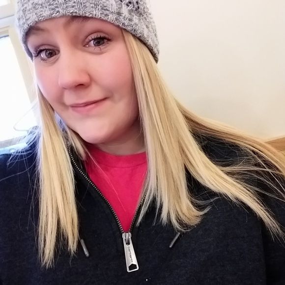 Meet your Posher, Samantha - Picture 1 of 1